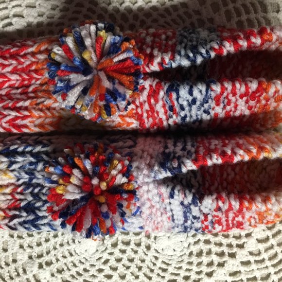 Amish Handmade Knitted House Slippers - Picture 9 of 16